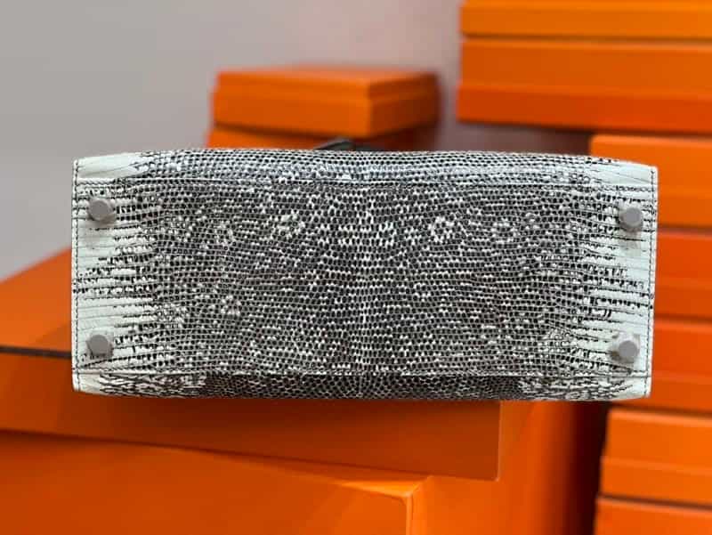 Thumbnail alternate