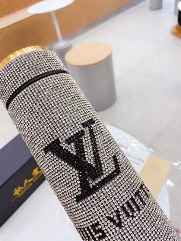 Product thumbnail 4