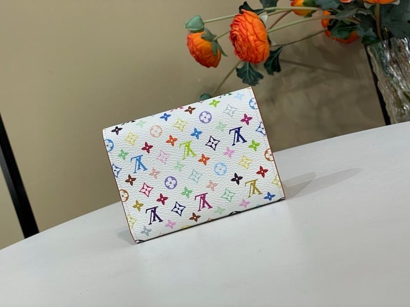 Product thumbnail 9