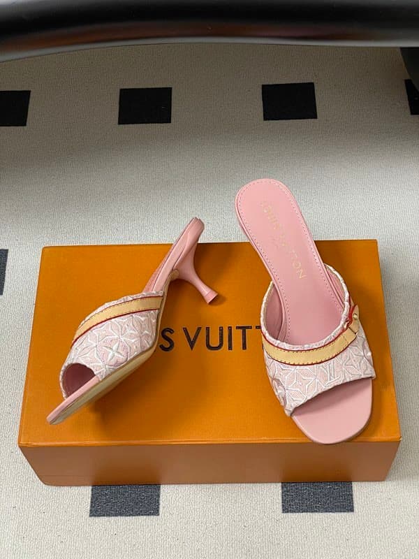 Product thumbnail 6