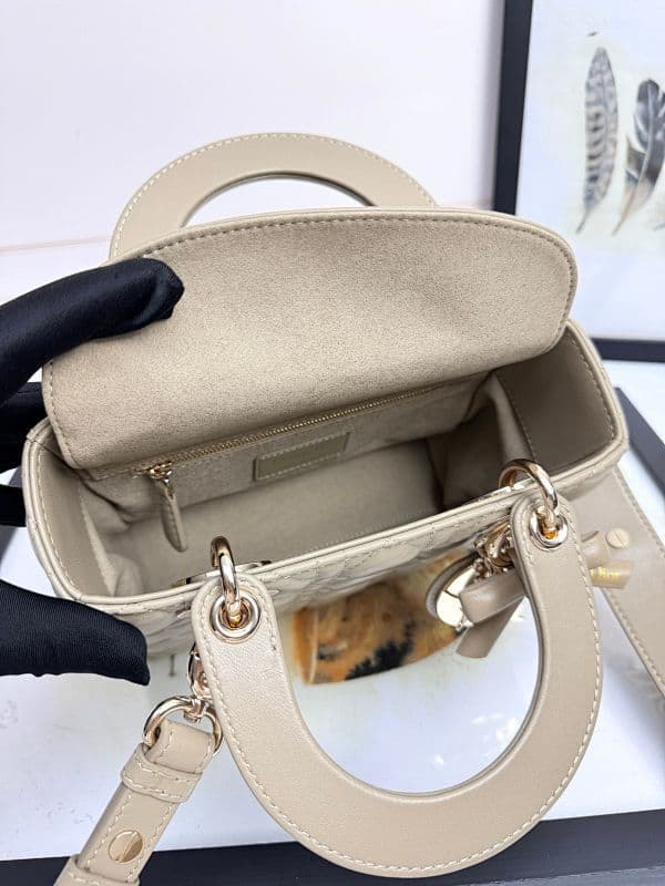 Product thumbnail 6