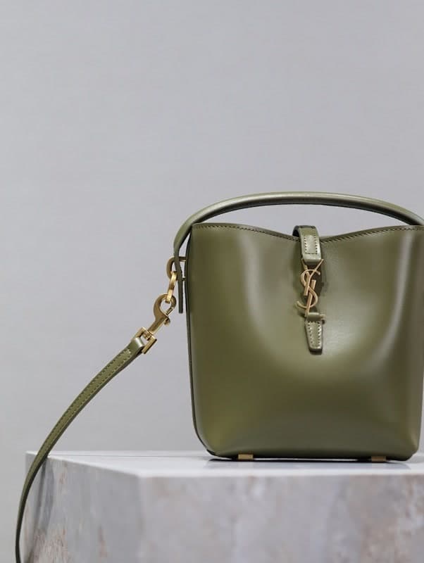 Product thumbnail 8