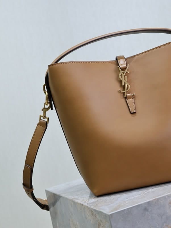 Product thumbnail 8