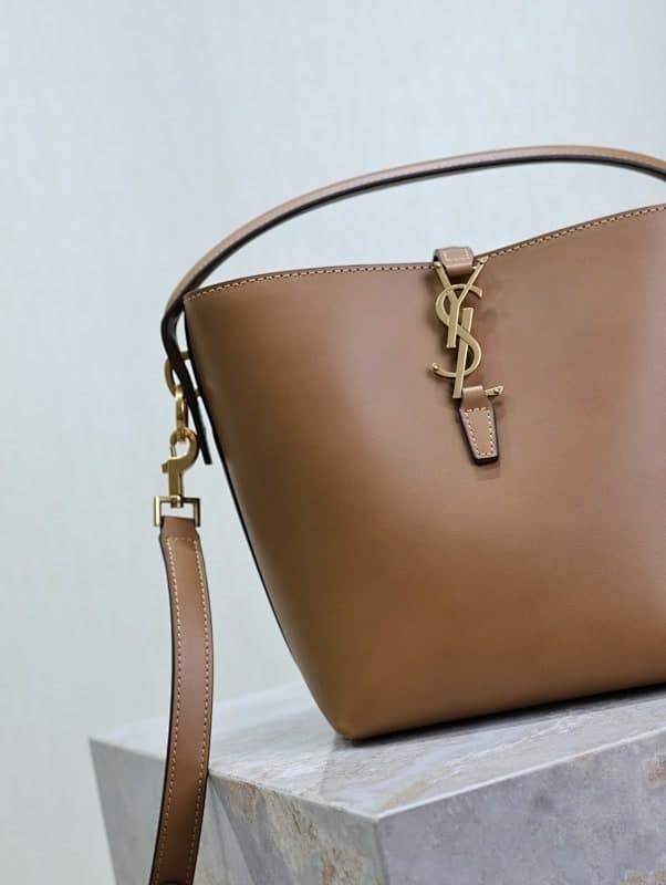 Product thumbnail 8