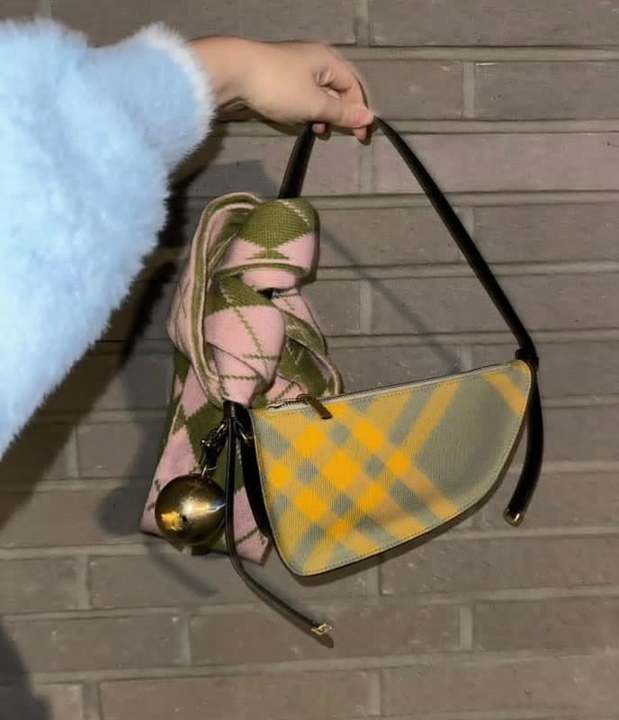 Product thumbnail 4