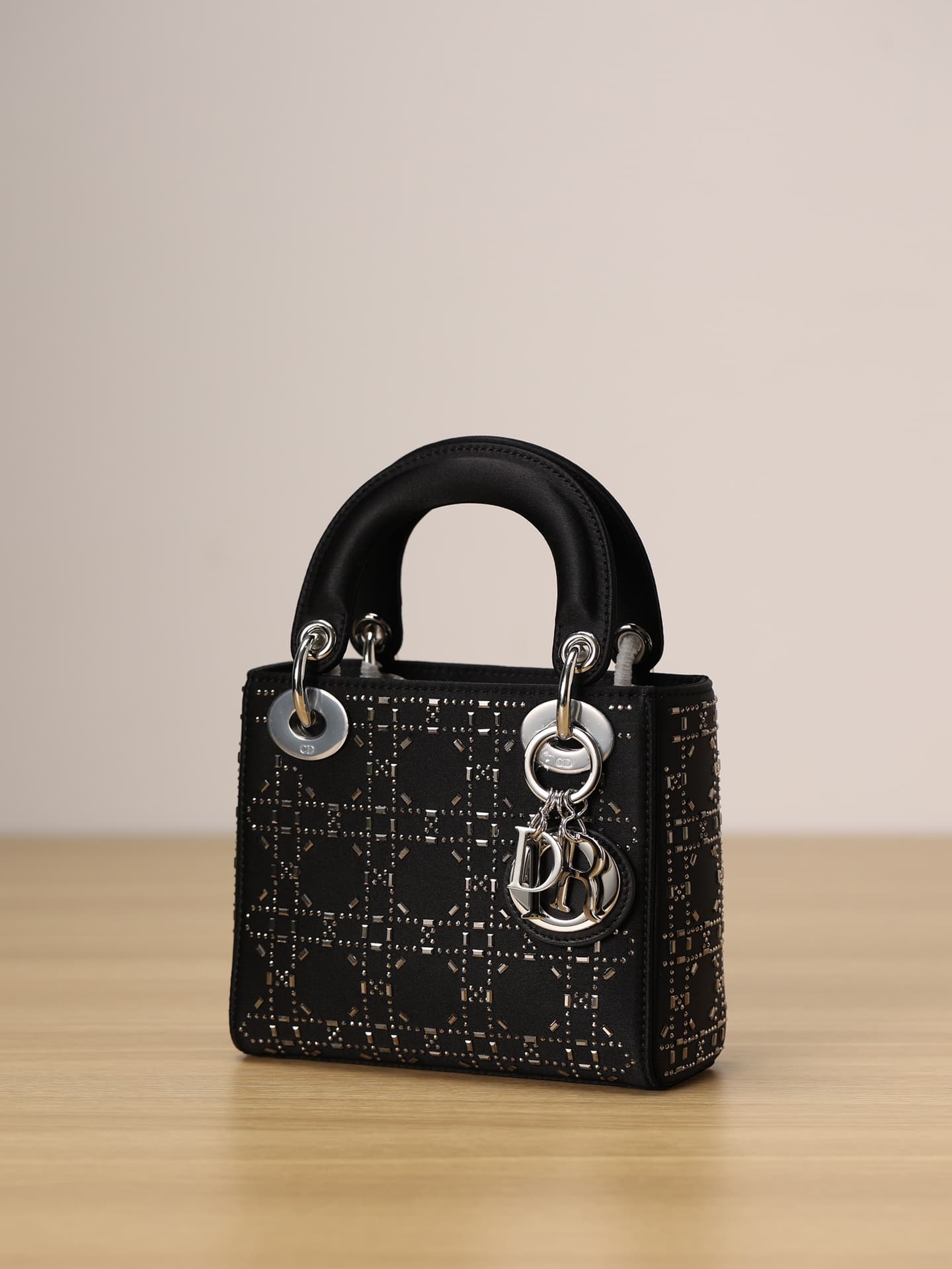 Product thumbnail 1