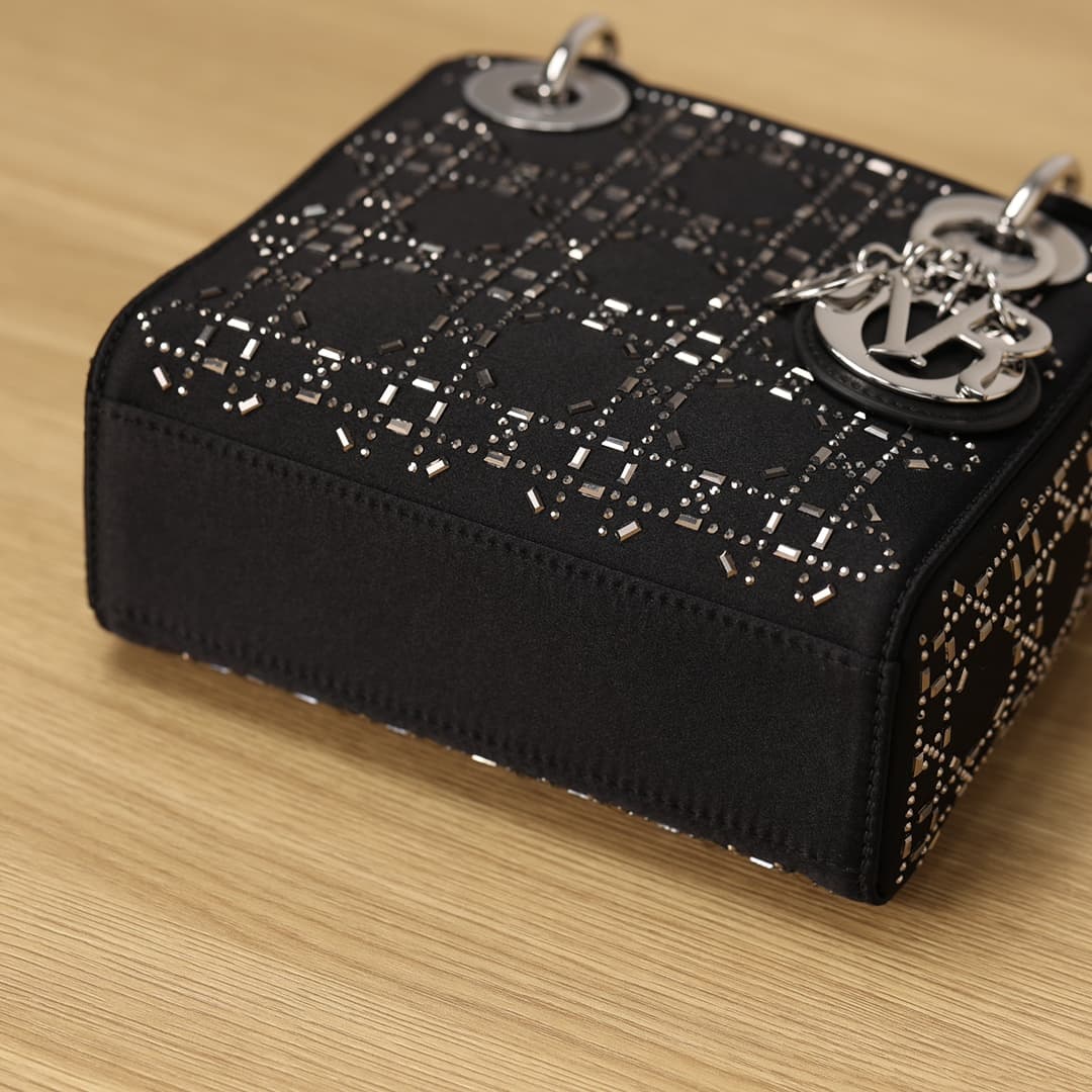 Product thumbnail 8