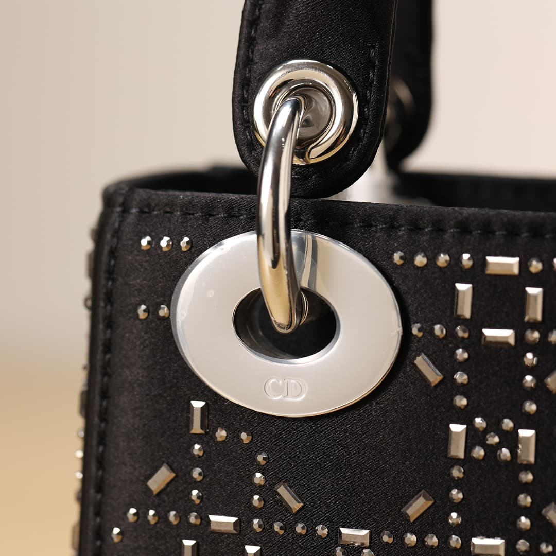 Product thumbnail 9