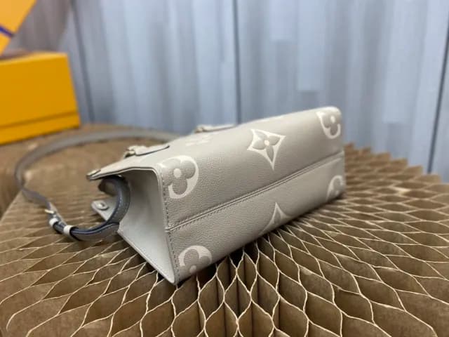 Product thumbnail 8