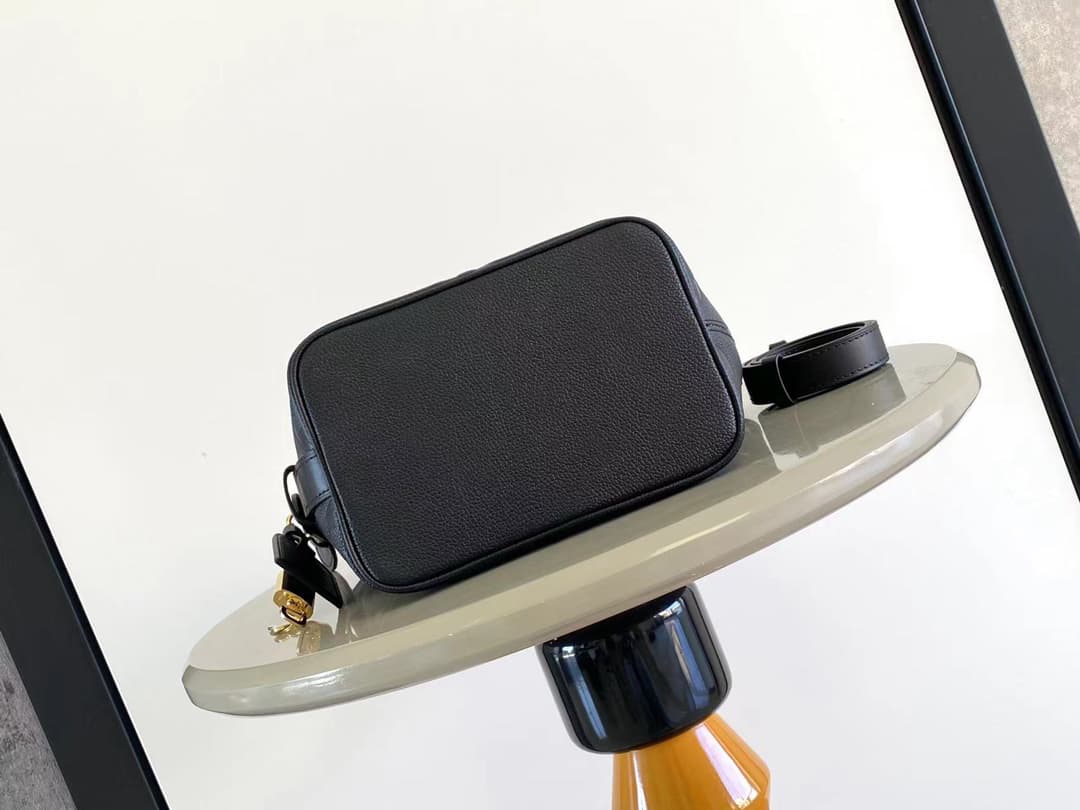 Product thumbnail 8